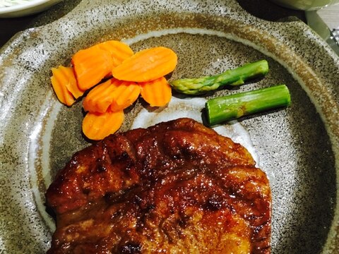 【簡単レシピ】ご飯がススム、豚ロースのソテー